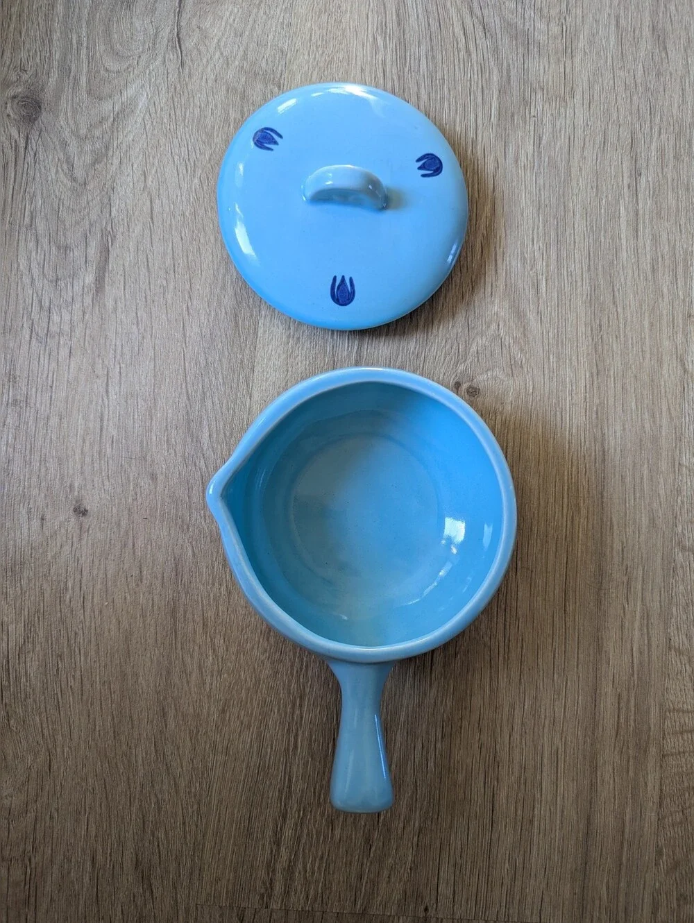 Vintage Cronin Blue Tulip Casserole Dish